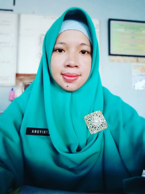 TERAPI BAHAGIA DENGAN TERTAWA PADA LANSIA