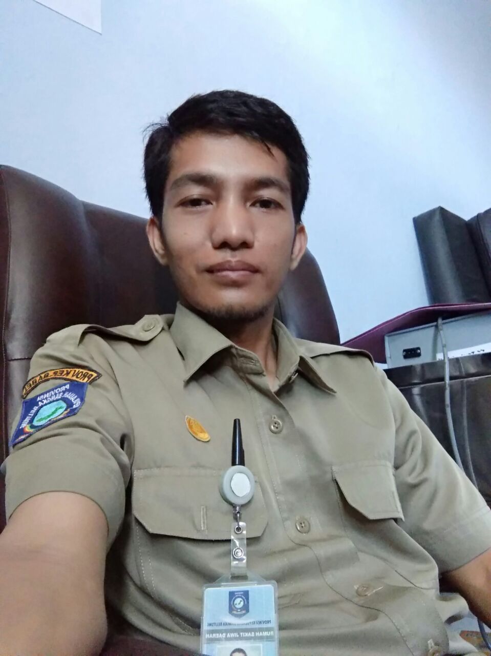 APLIKASI MODALITAS FISIOTERAPI TENS (TRASNCUTANEUS ELECTRICAL NERVE STIMULATION) PADA NYERI