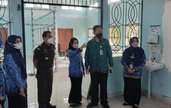 KUNJUNGAN ASPIDUM KEJATI BABEL MELIHAT PROSES PERSIAPAN GEDUNG REHABILITASI NAPZA PEREMPUAN 